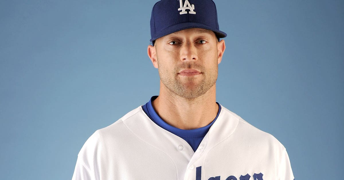 Friedman: Gabe Kapler 'definitely' will remain in Dodgers organiz...