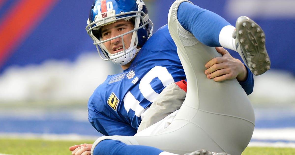 Eli Manning's terrible day summed up in 5 photos | FOX Sports