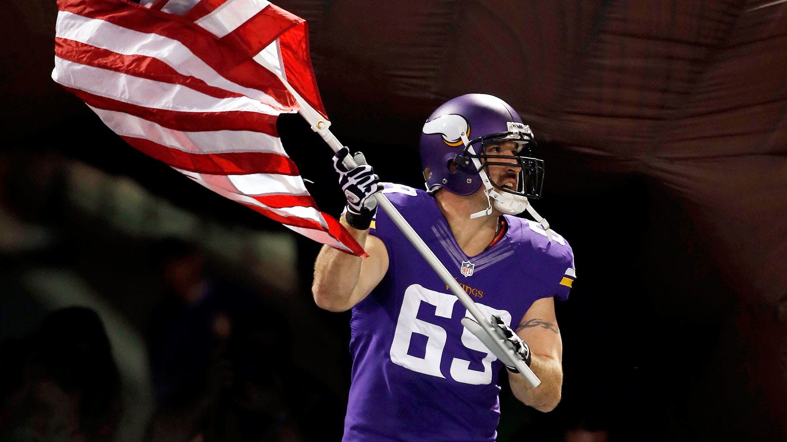 Jared Allen Spends Time Building Homes For Wounded Soldiers Fox