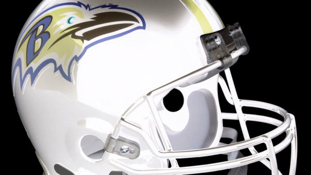 All 32 Nfl Helmets As Their Color Opposites Fox Sports