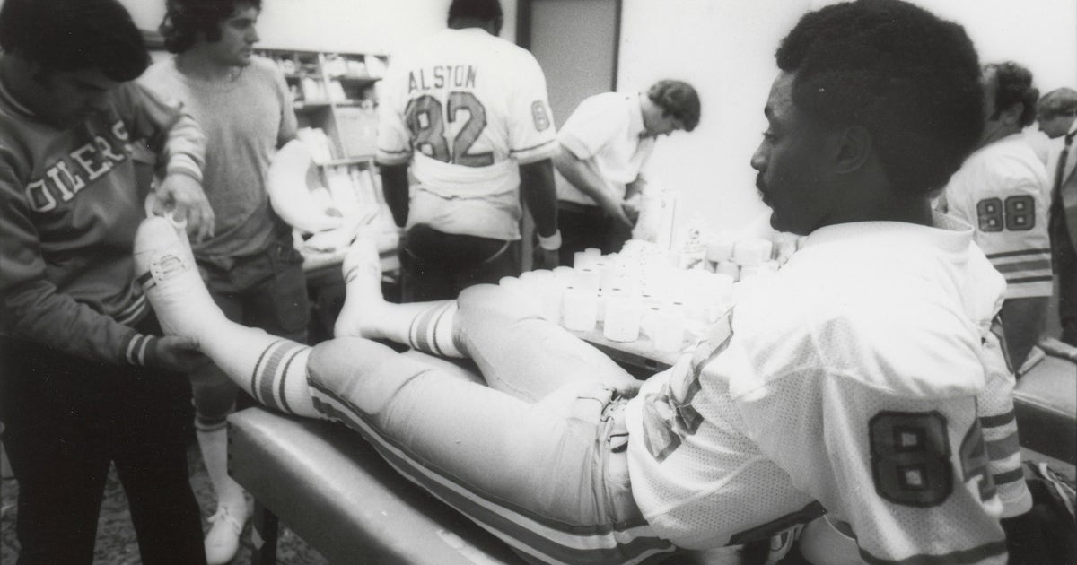 Billy 'White Shoes' Johnson explains his how he got his nickname