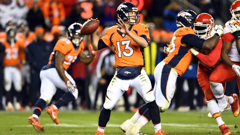 Broncos going after former UH quarterback Case Keenum