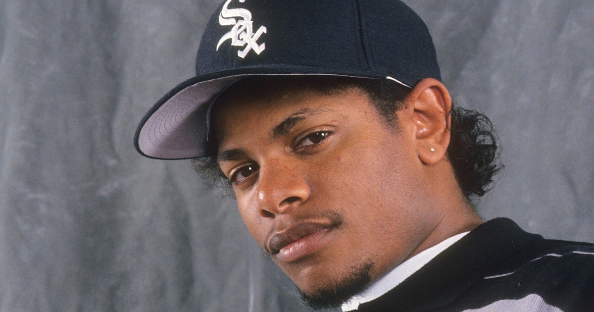 That Glaring White Sox Cap Mishap In Straight Outta Compton Fox Sports 